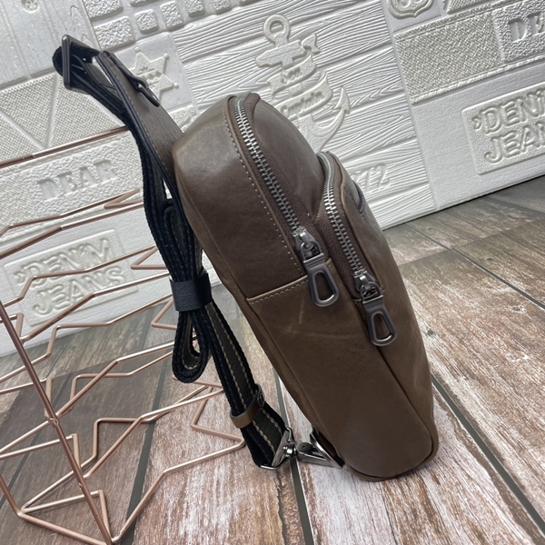 スーパーコピーブランドバッグ側面デザイン